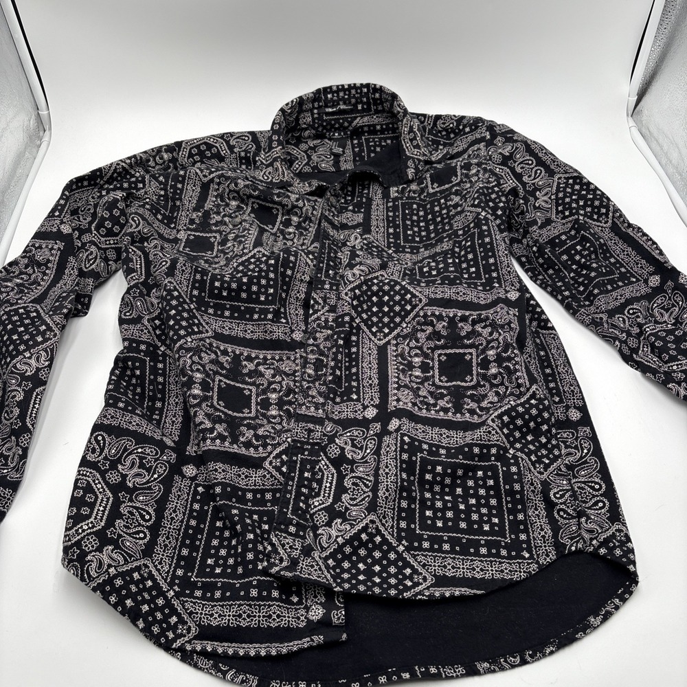 21 Mens An‎ American Brand ShirtSize Small Classic Classique Black White Paisley